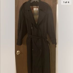 Jones New York black maxi coat, Women’s size 20 Regular.. Original price $130.